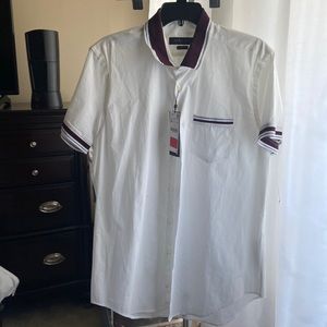 Zara men’s white button down shirt with colored collar